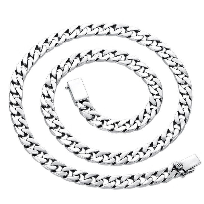 Cuban chain necklace for men side view - durable premium quality construction