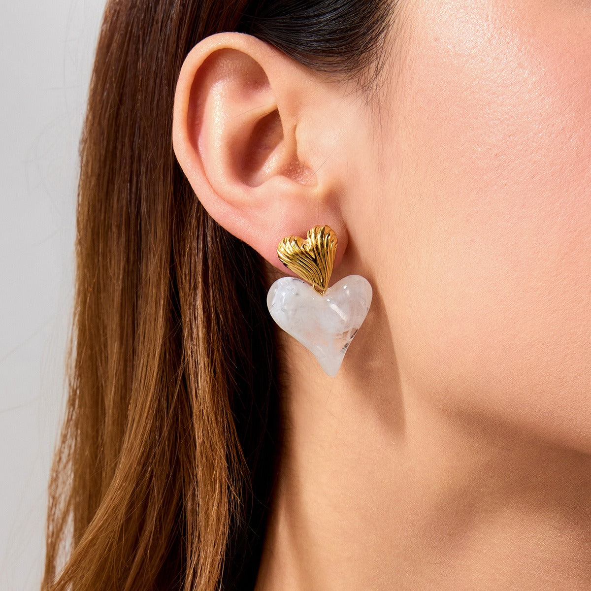 18K gold heart earrings - elegant luxury stud earrings for women
